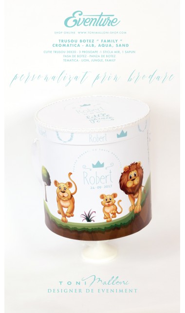 Trusou botez brodat pentru baieti cu regele leu si familia, The Lion family  3